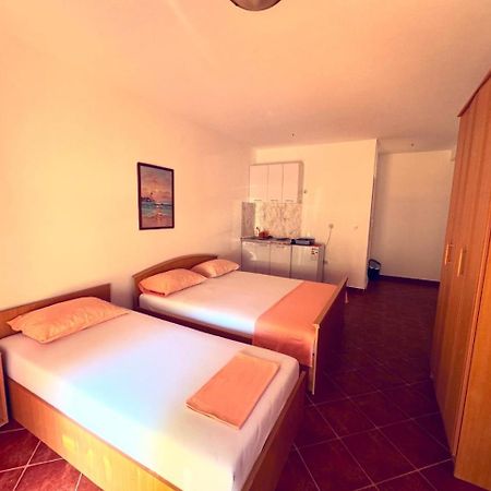 Guesthouse Mb Knezevic Budua Esterno foto