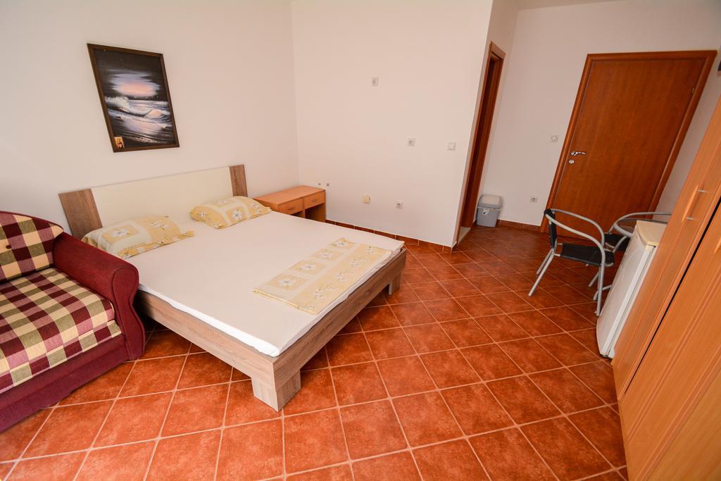 Guesthouse Mb Knezevic Budua Esterno foto