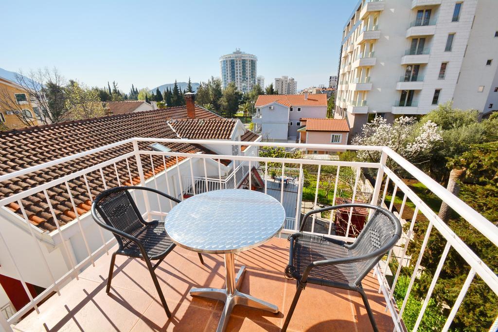 Guesthouse Mb Knezevic Budua Esterno foto