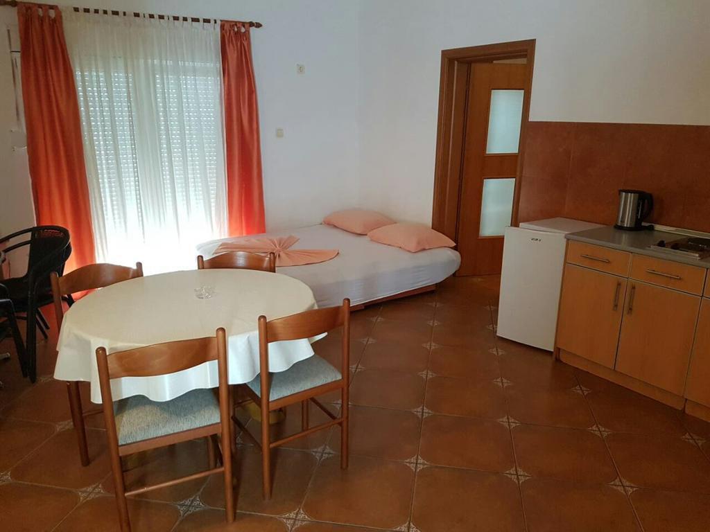 Guesthouse Mb Knezevic Budua Esterno foto
