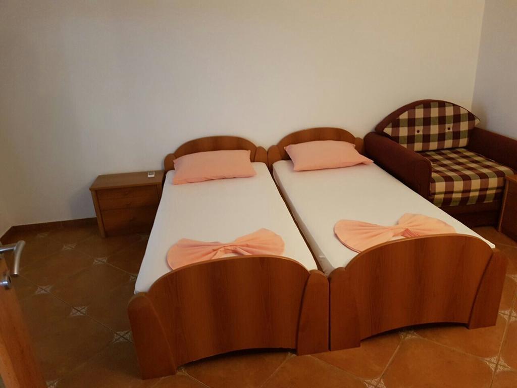 Guesthouse Mb Knezevic Budua Esterno foto