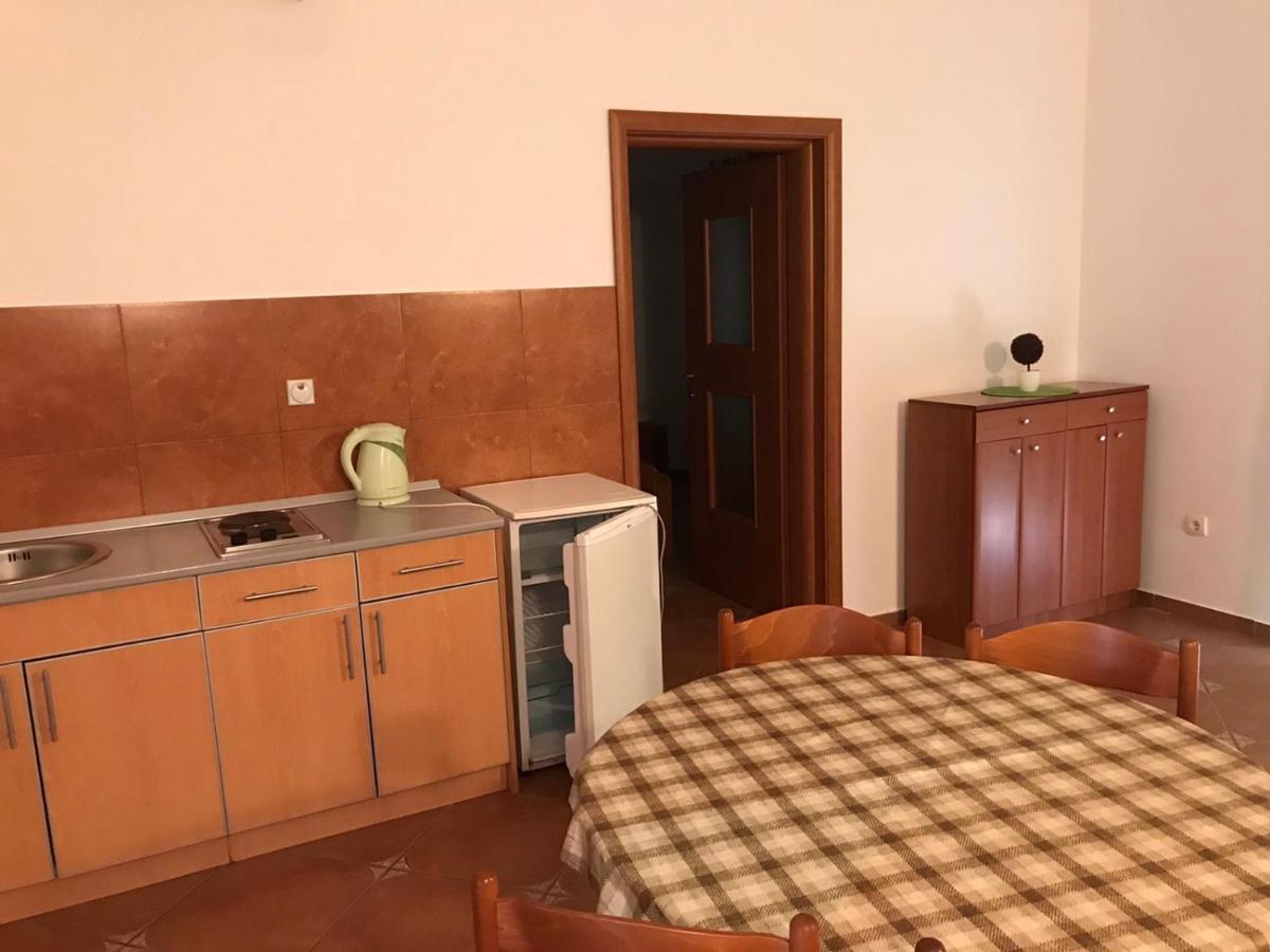Guesthouse Mb Knezevic Budua Esterno foto